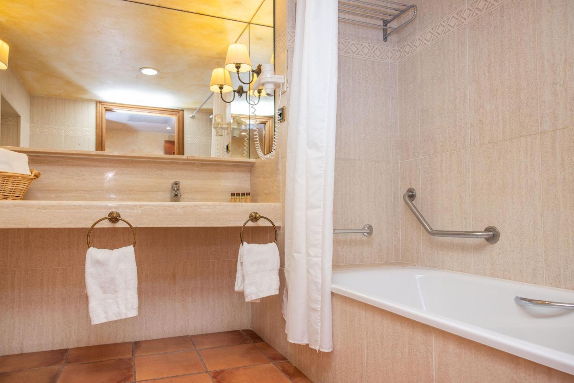 טוסה דה מאר Rvhotels Vila De Tossa (Adults Only) מראה חיצוני תמונה