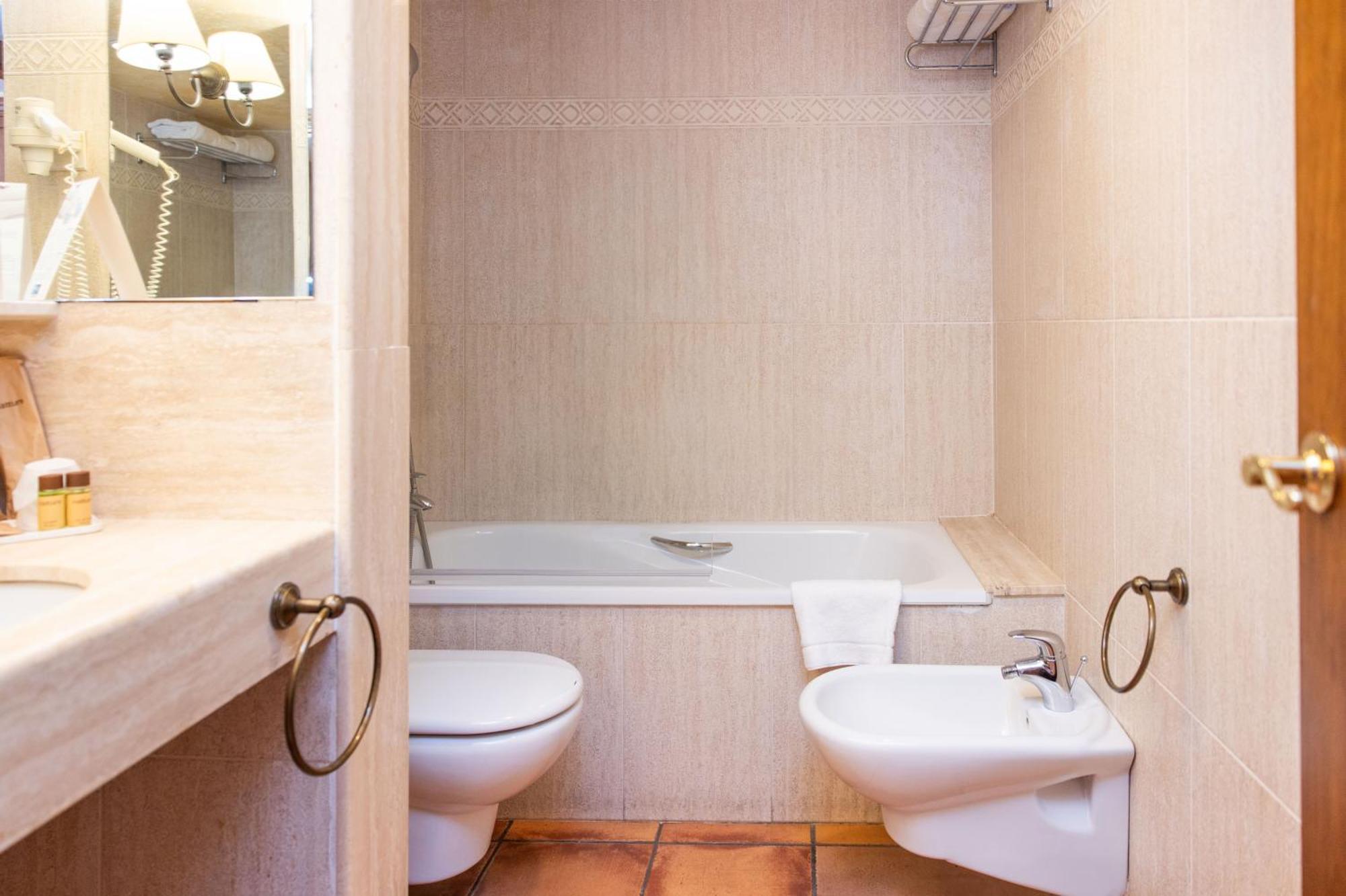 טוסה דה מאר Rvhotels Vila De Tossa (Adults Only) מראה חיצוני תמונה